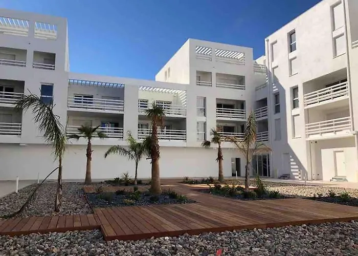 Les Voiles Blanches T2 luxe à 100m de la plage